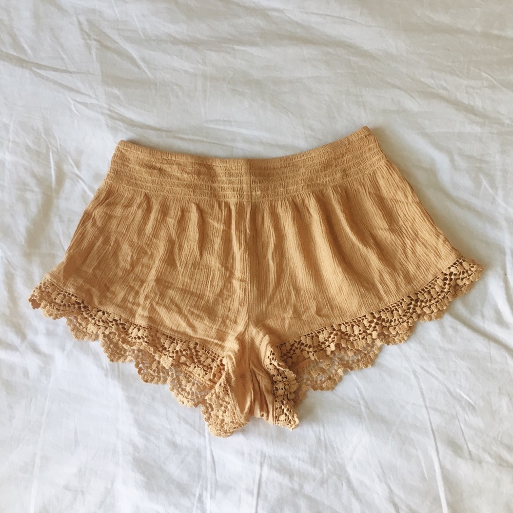 Forever 21 crochet hem shorts